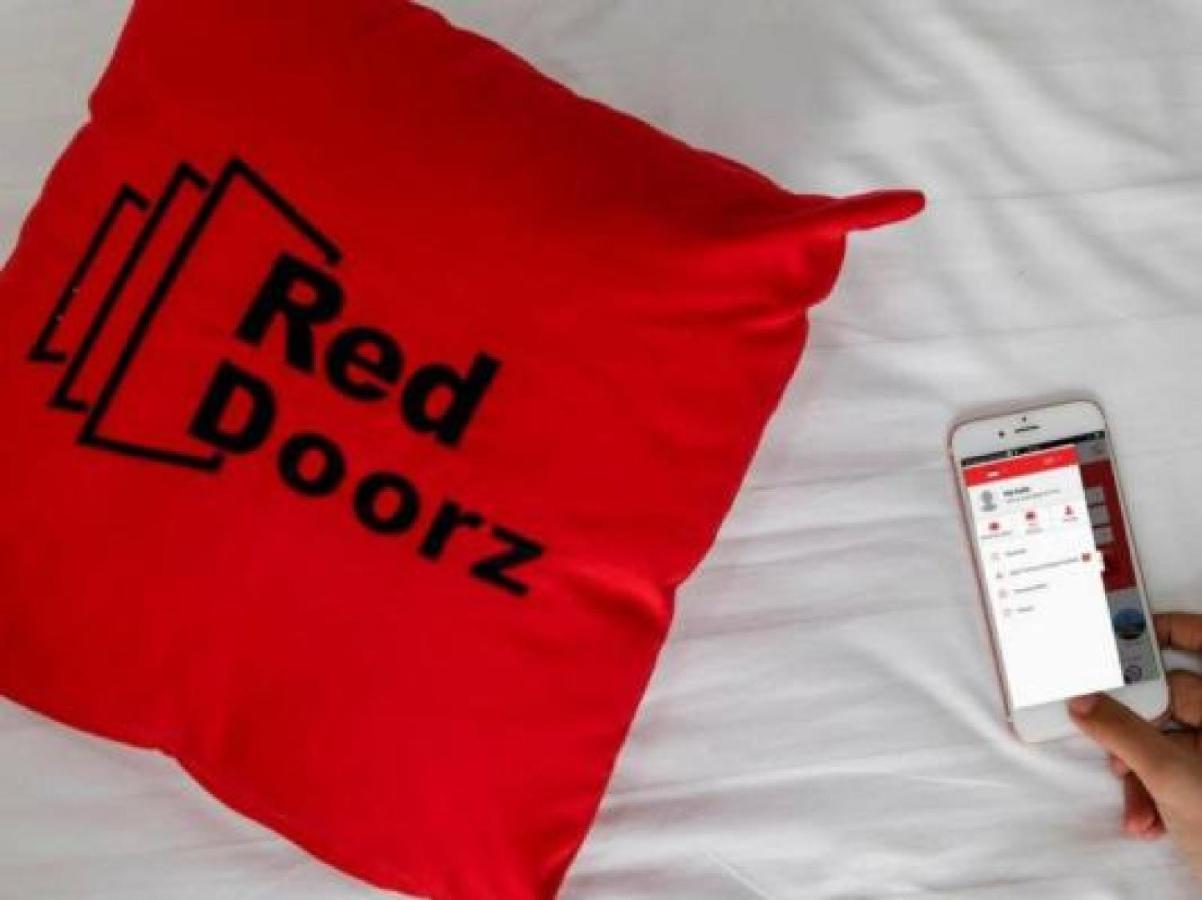 Reddoorz Plus Near Syamsudin Noor Airport 3 Banjarbaru Exteriör bild
